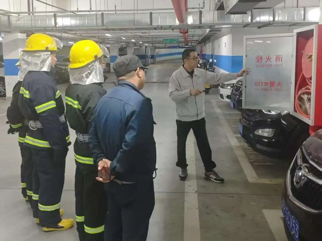 微型消防站应急演练 (3).jpg