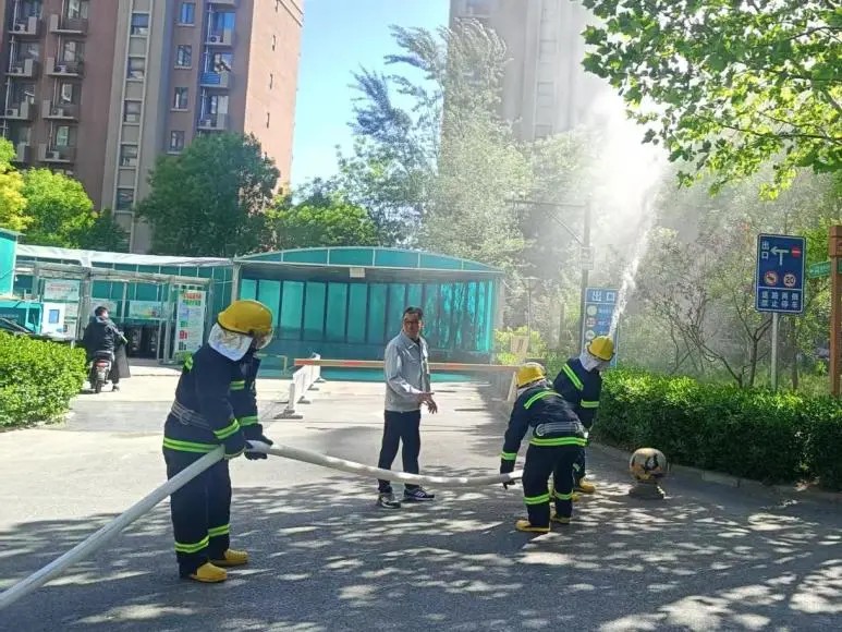 微型消防站应急演练 (1).jpg